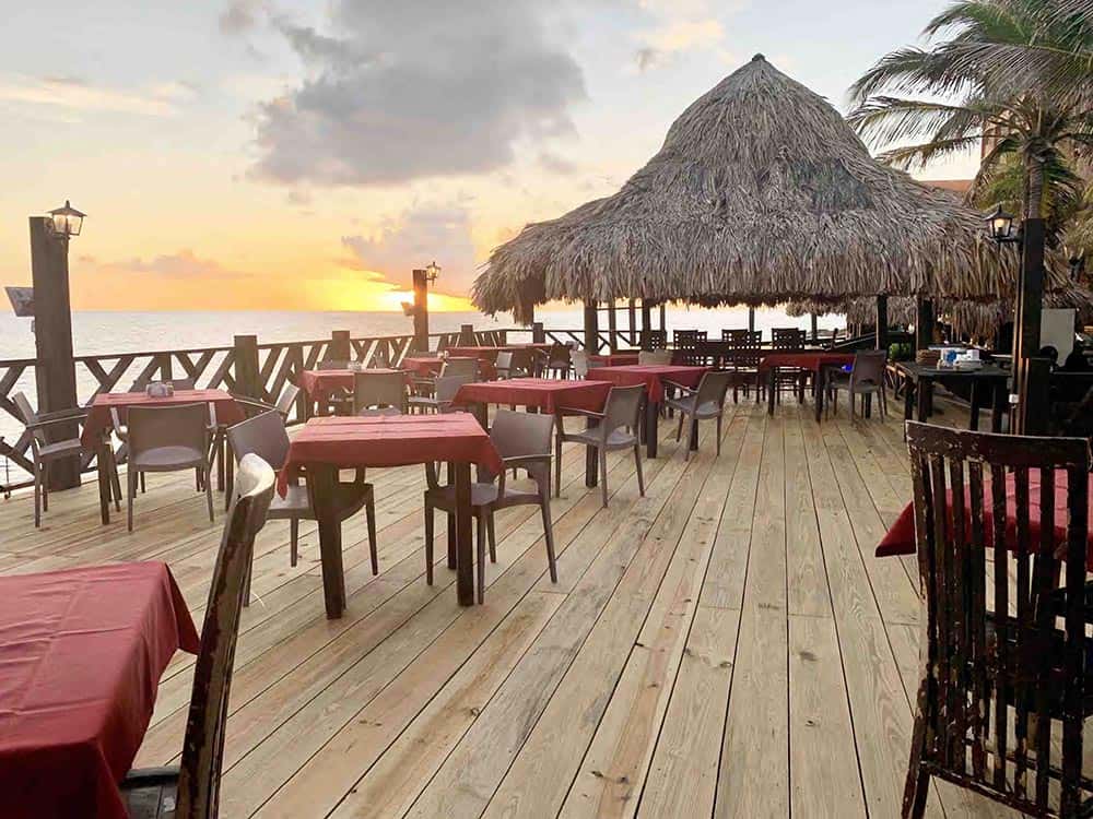 Curacao Willemsstad | toplocatie restaurant met seaview uitzicht