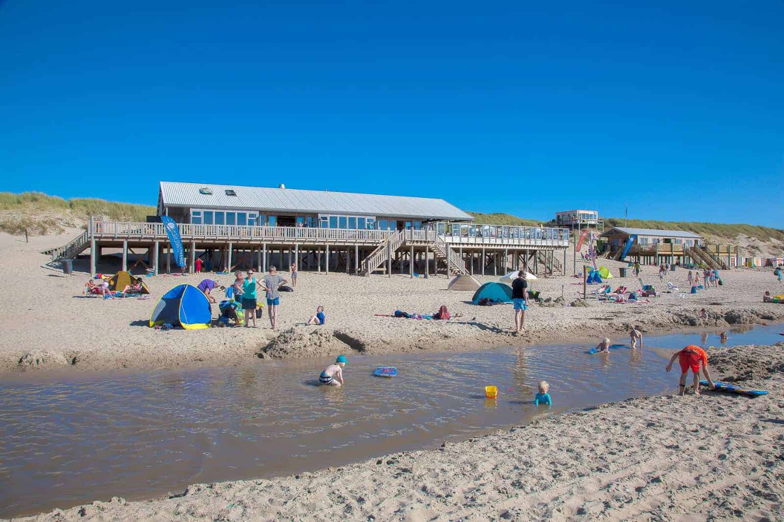 Strandpaviljoen Paal 19 en Zusje 19 in De Koog op Texel