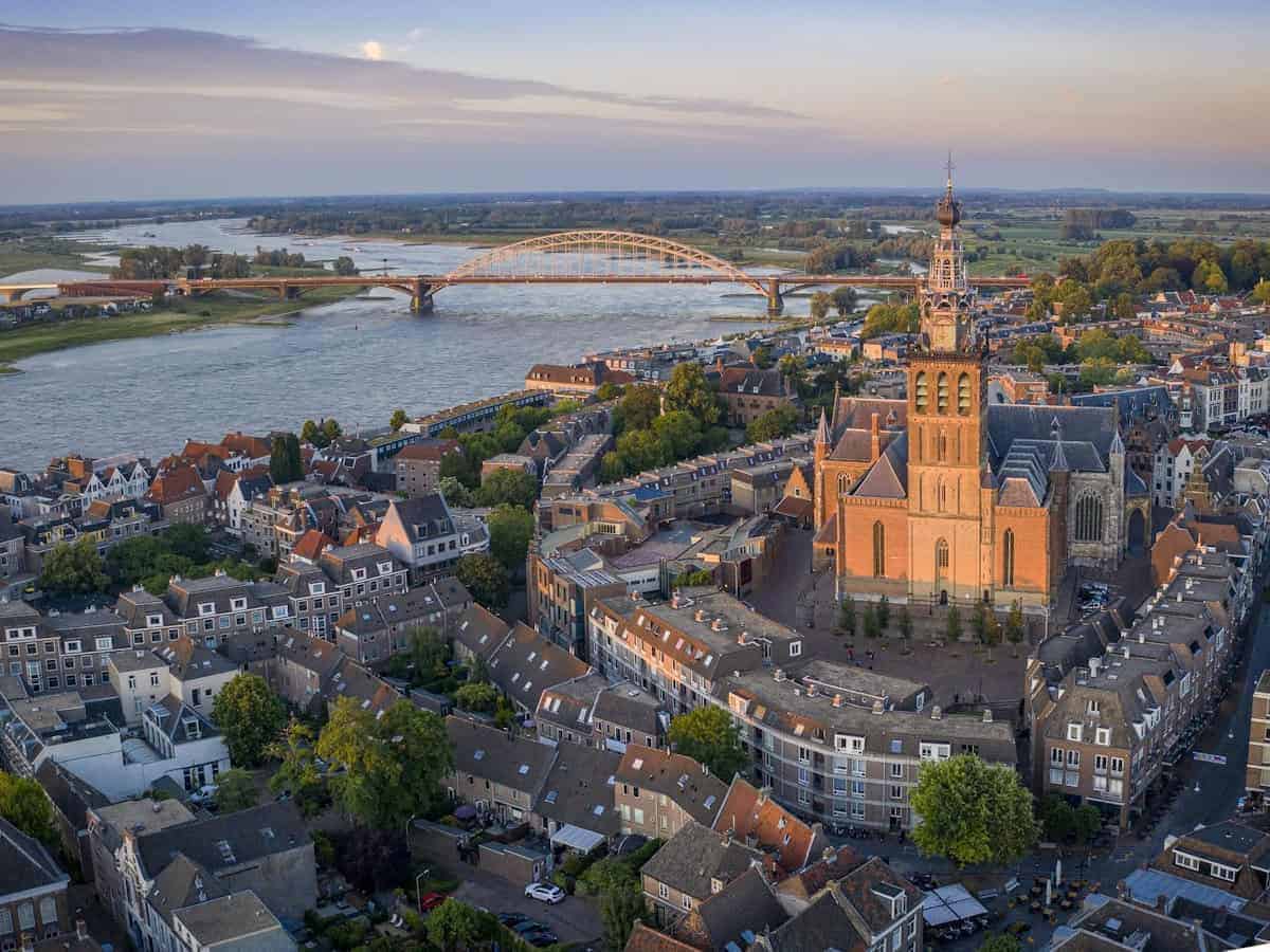 Prachtig bedrijf gelegen in het gezellige Nijmegen met groot terras