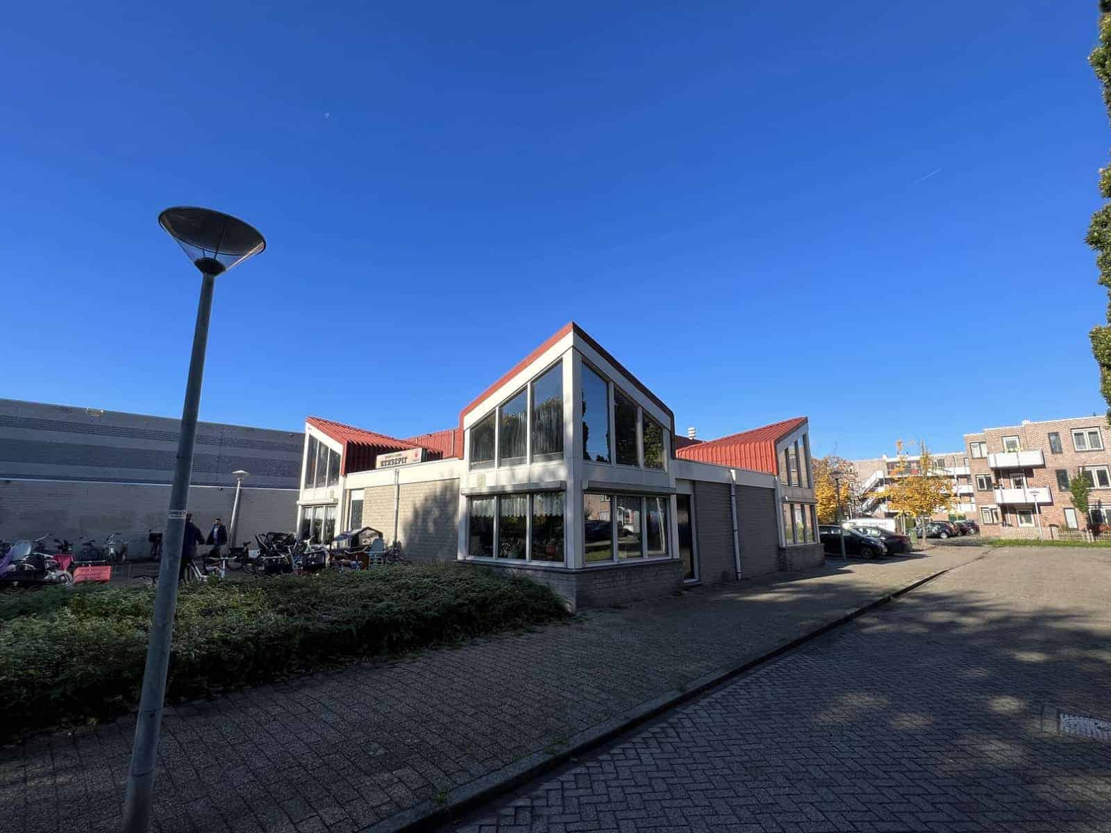 Snackbar & Café op een goede locatie in Hoorn