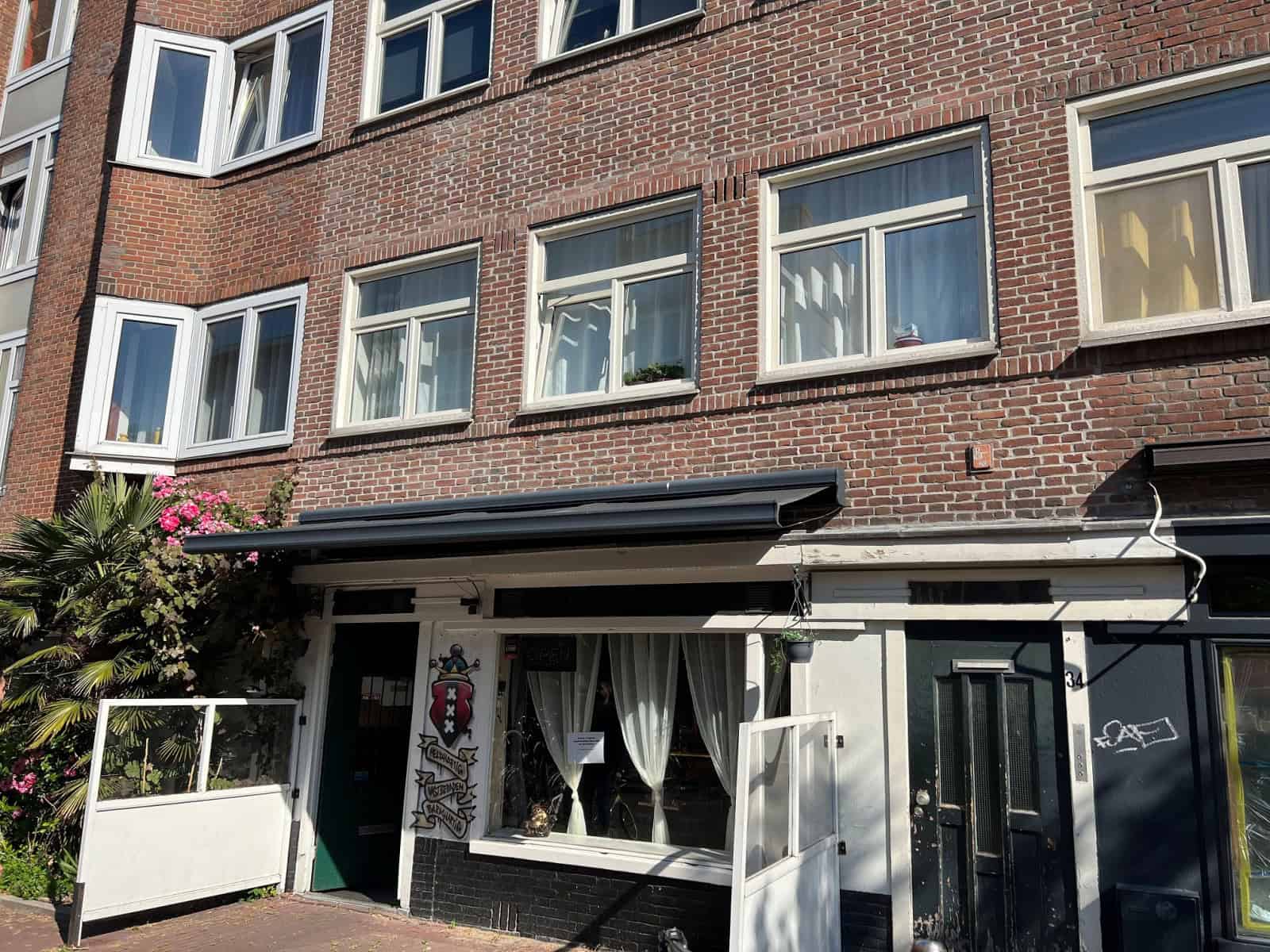 Café met terras in Amsterdam Oud-West