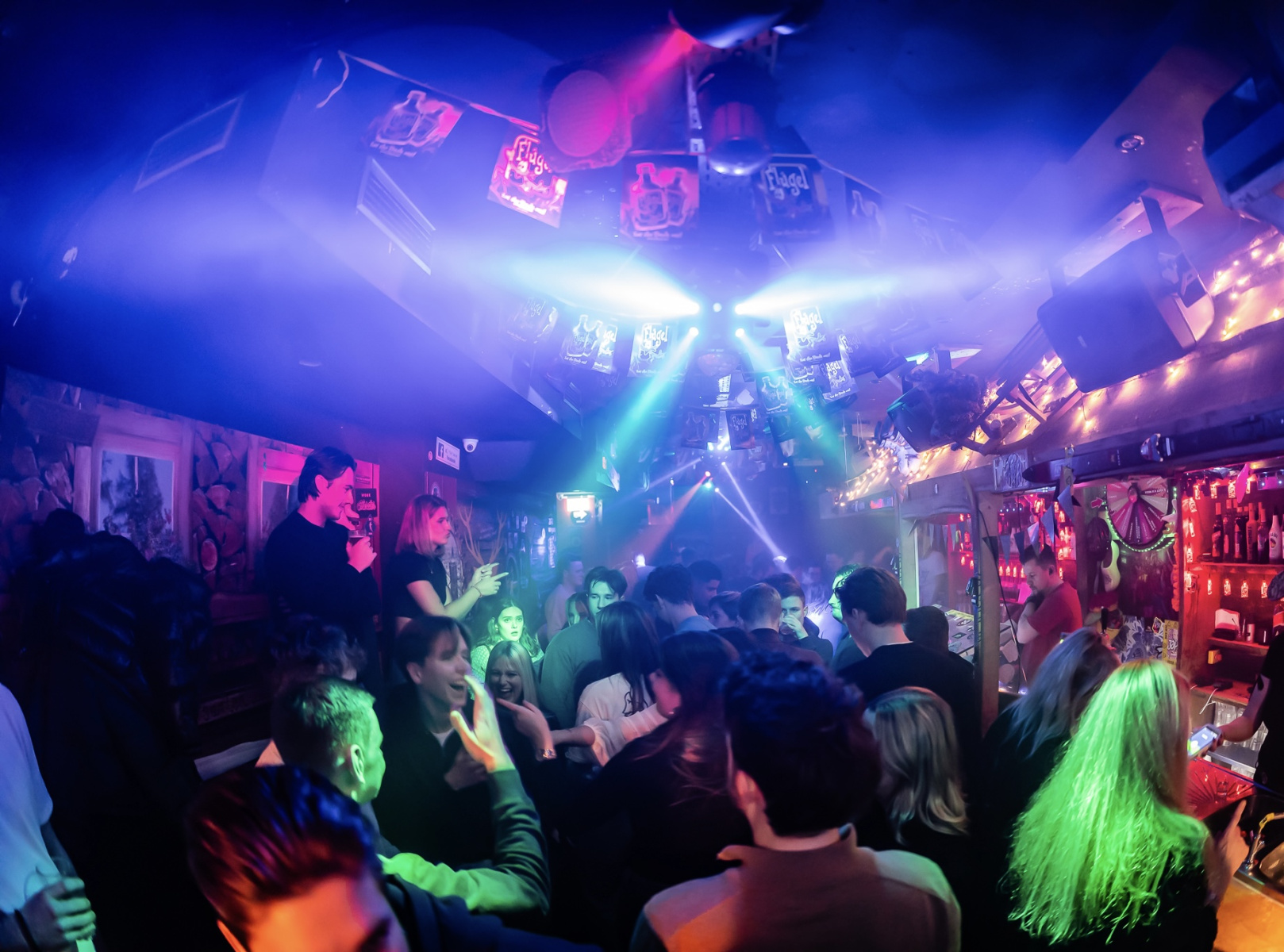 Gorinchem | Populair feest en muziekcafe / cafe Japie