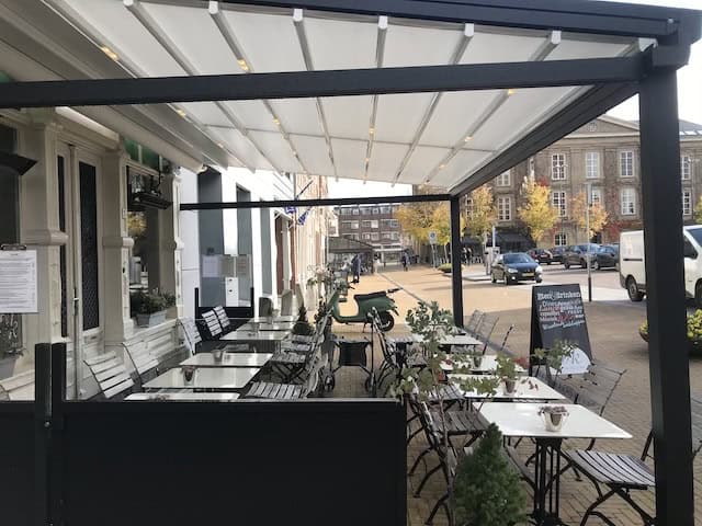 Gorinchem | restaurant met overdekt terras.  VERKOCHT!
