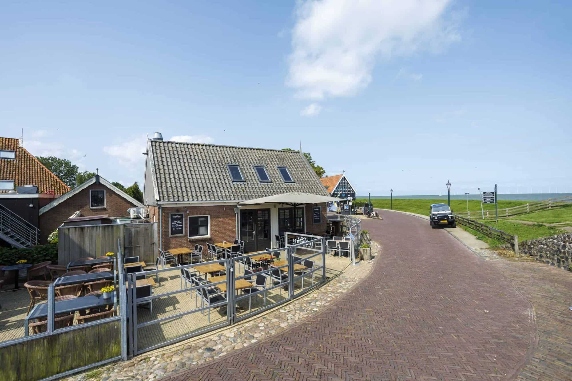 Hindeloopen : Horecapand (bekend als ’t Haiven54) .