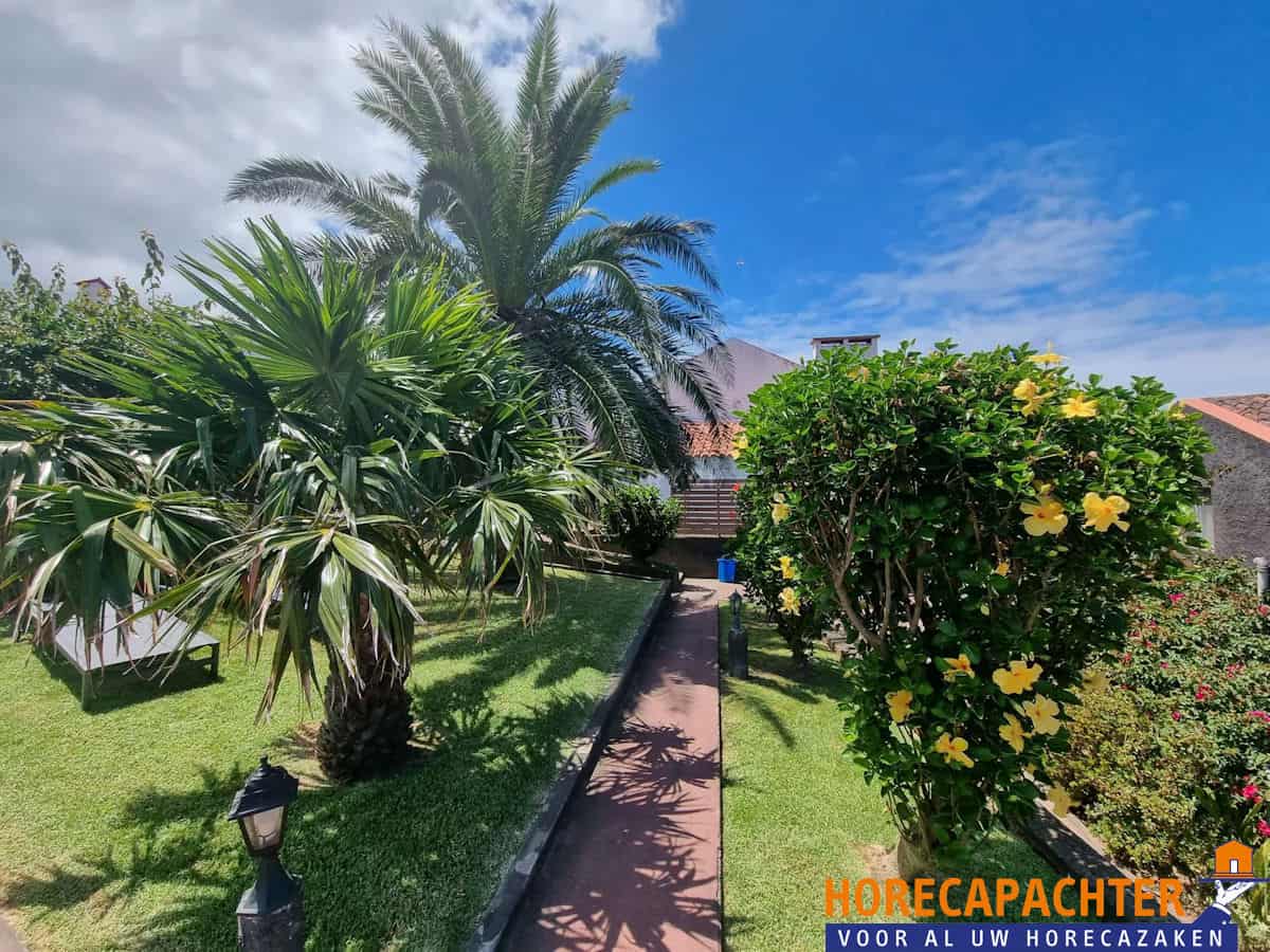 B&B met 5 rustieke vrijstaande huizen