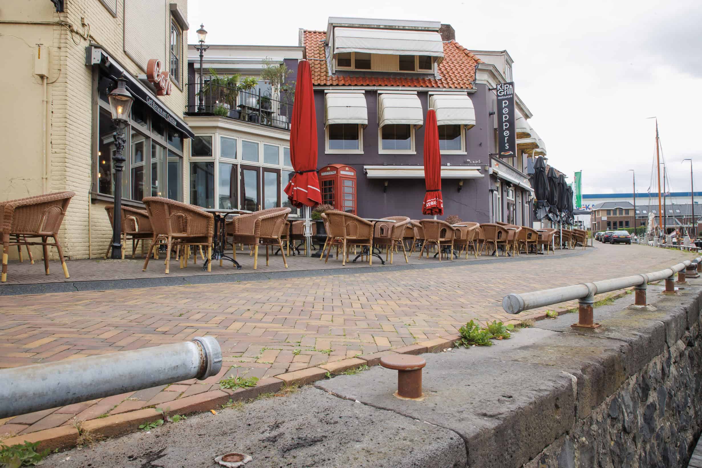 Te huur in Lemmer – Casco Horecapand met terras a/h water