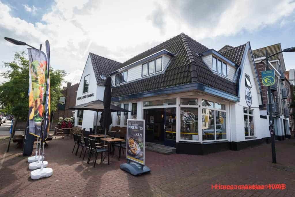 Cafetaria in het centrum van Castricum