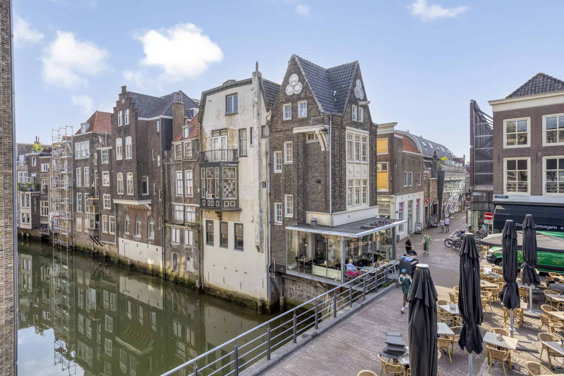 Dordrecht toplocatie eetcafe op het Scheffersplein