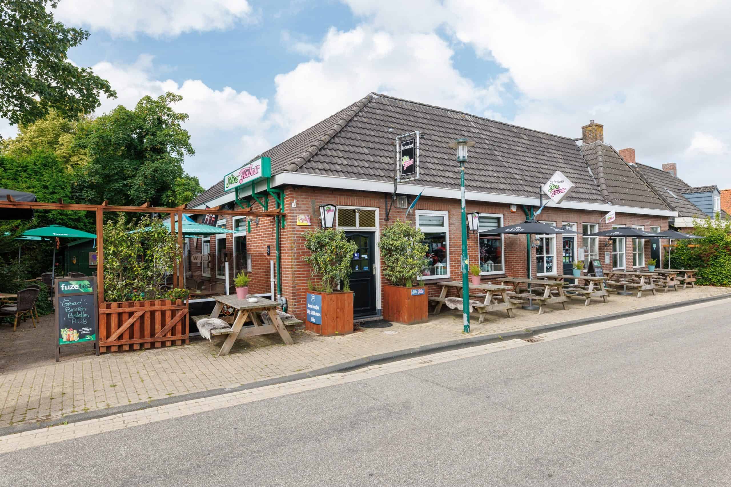 Witmarsum: Onroerend Goed [inventaris cafetaria is verkocht]