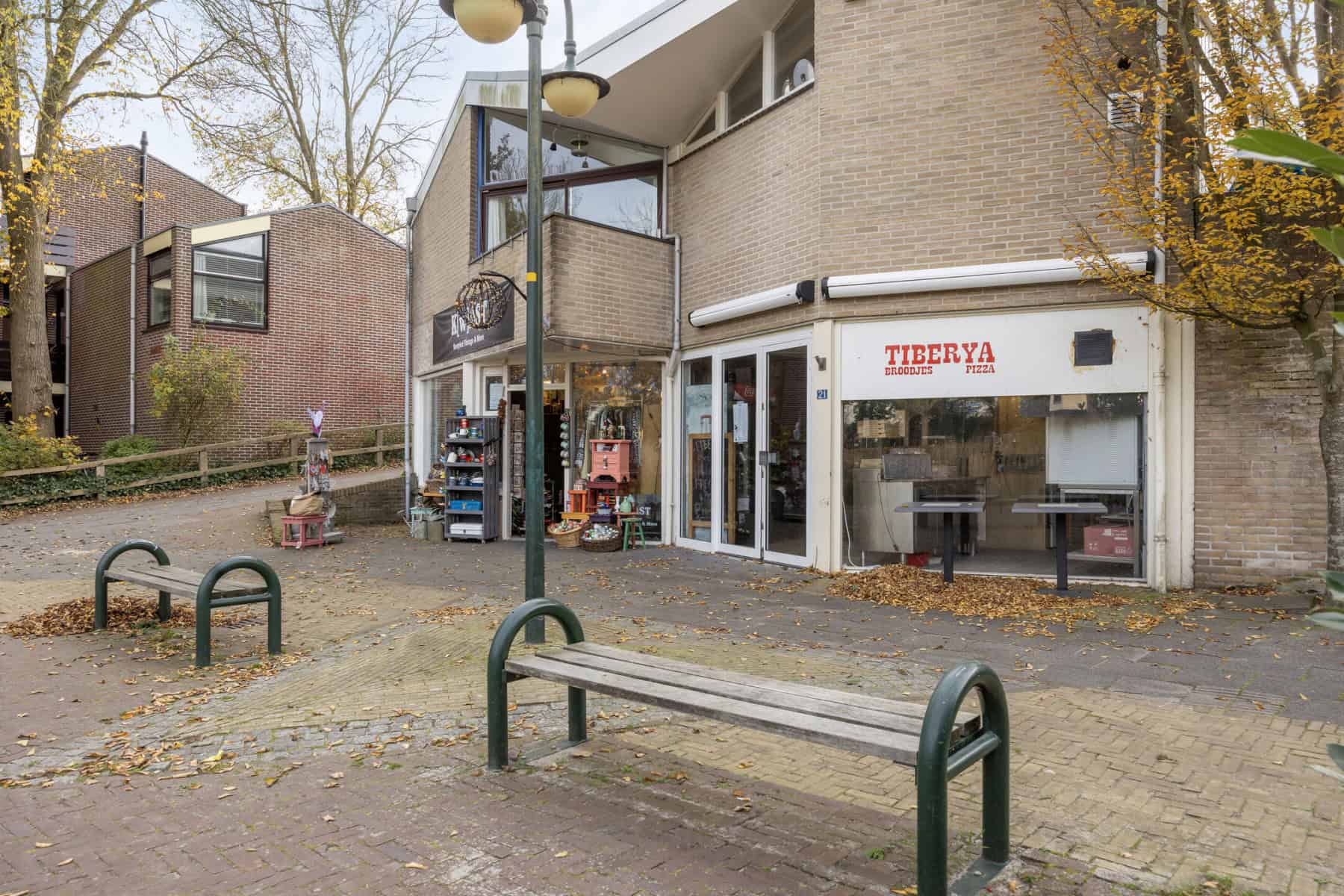 Afhaal- en bezorgzaak in centrum van Schoorl