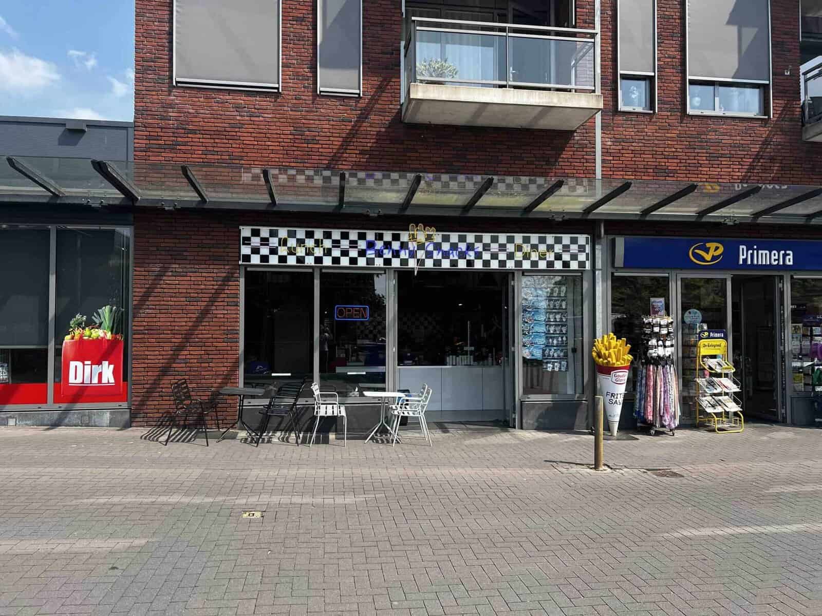 Hardinxveld Giessendam | moderne cafetaria met hoge omzet te koop