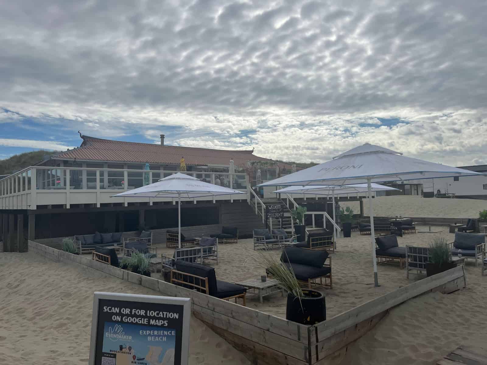 Strandpaviljoen aan het Kennemerstrand IJmuiden