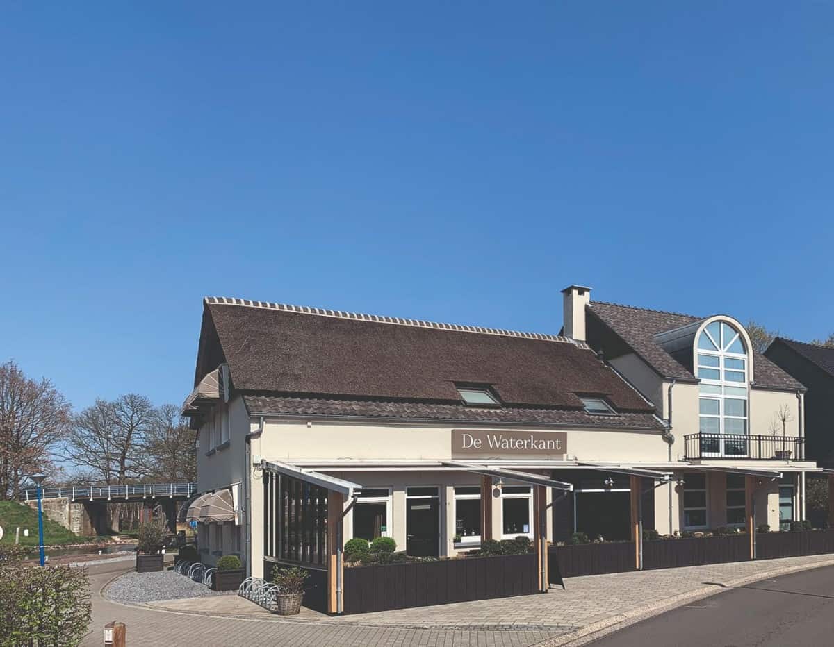 Restaurant De Waterkant met ruime bovenwoning Lommel