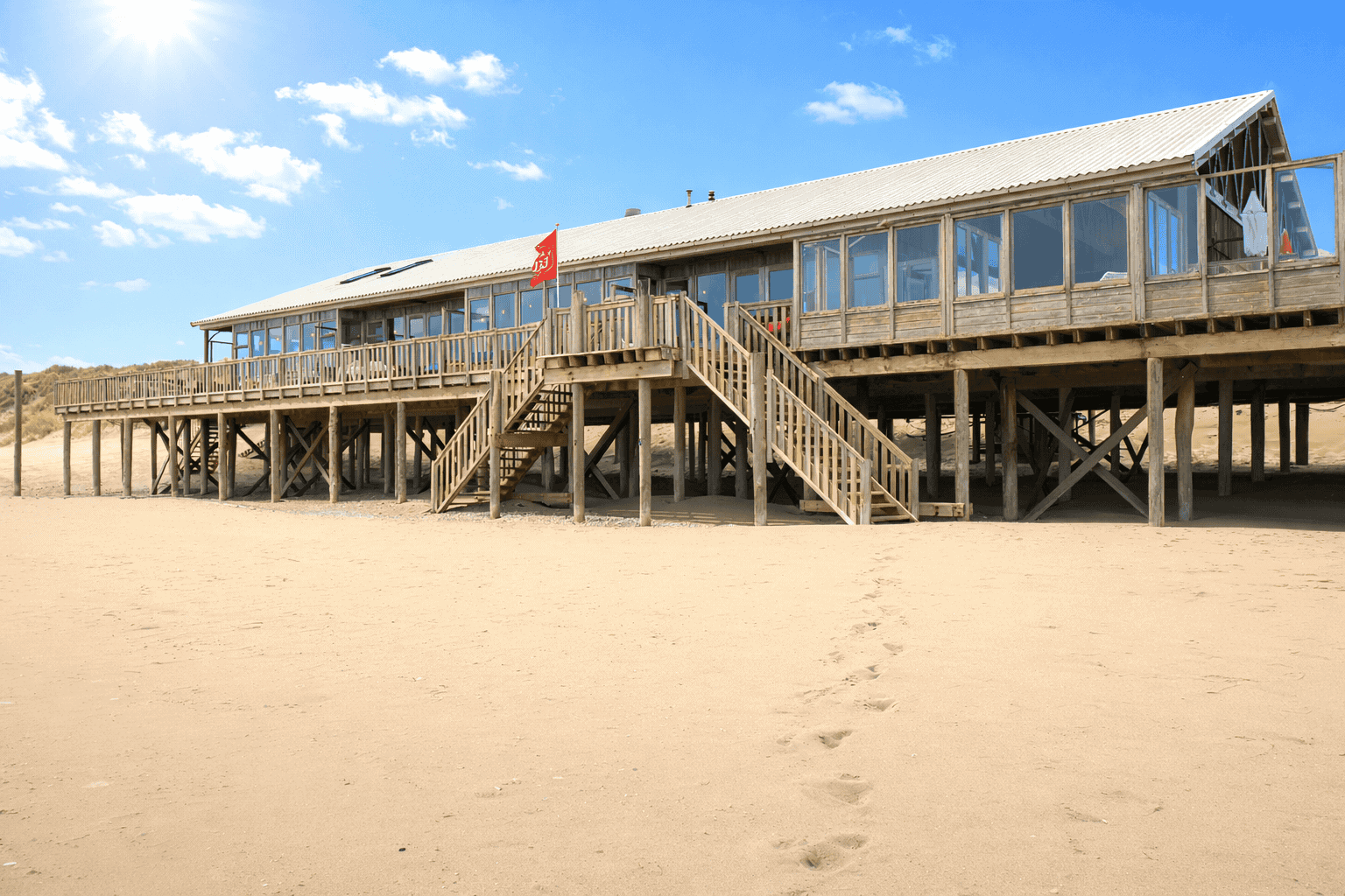 Strandpaviljoen Paal 19 & Zusje 19