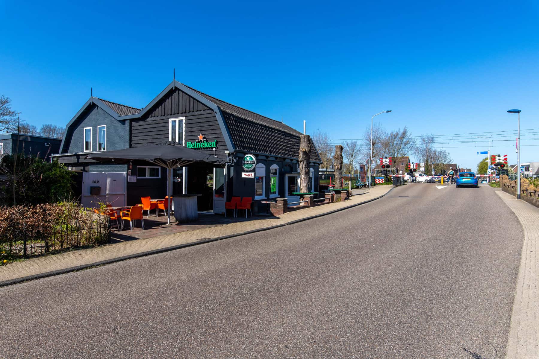 Café-Bar met thuisbezorgservice