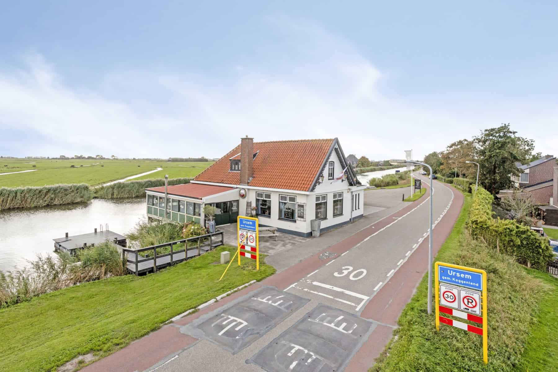 Sfeervol eetcafé met bedrijfswoning