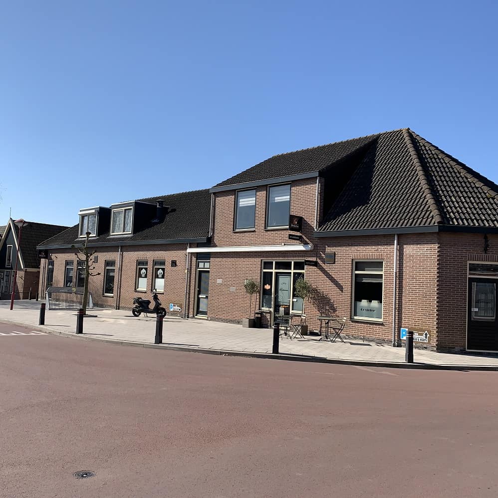 Restaurant met zaal en woning in Westwoud