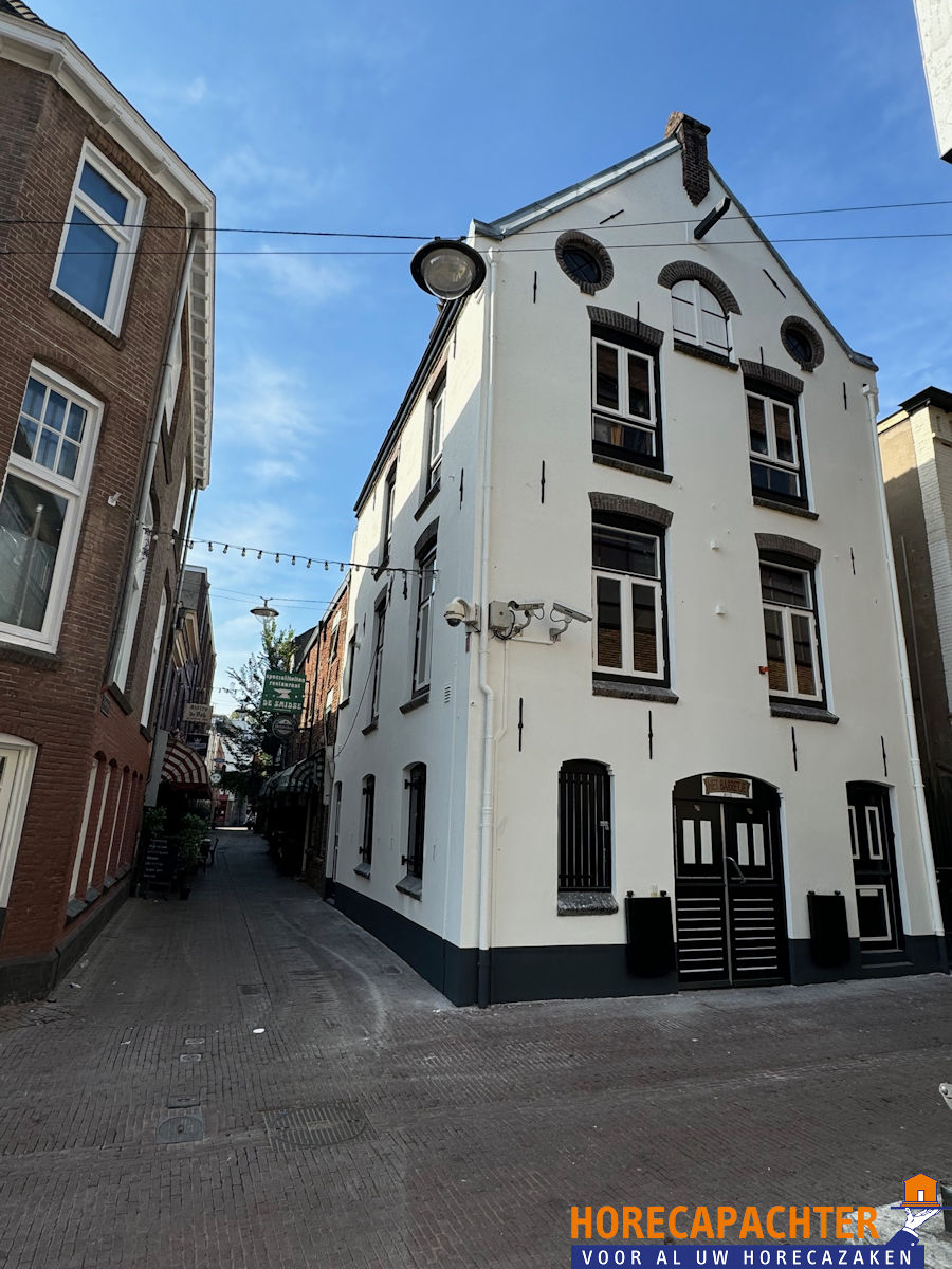 Topkans voor startende ondernemer! Café, Feestcafé pal naast de Korenmarkt