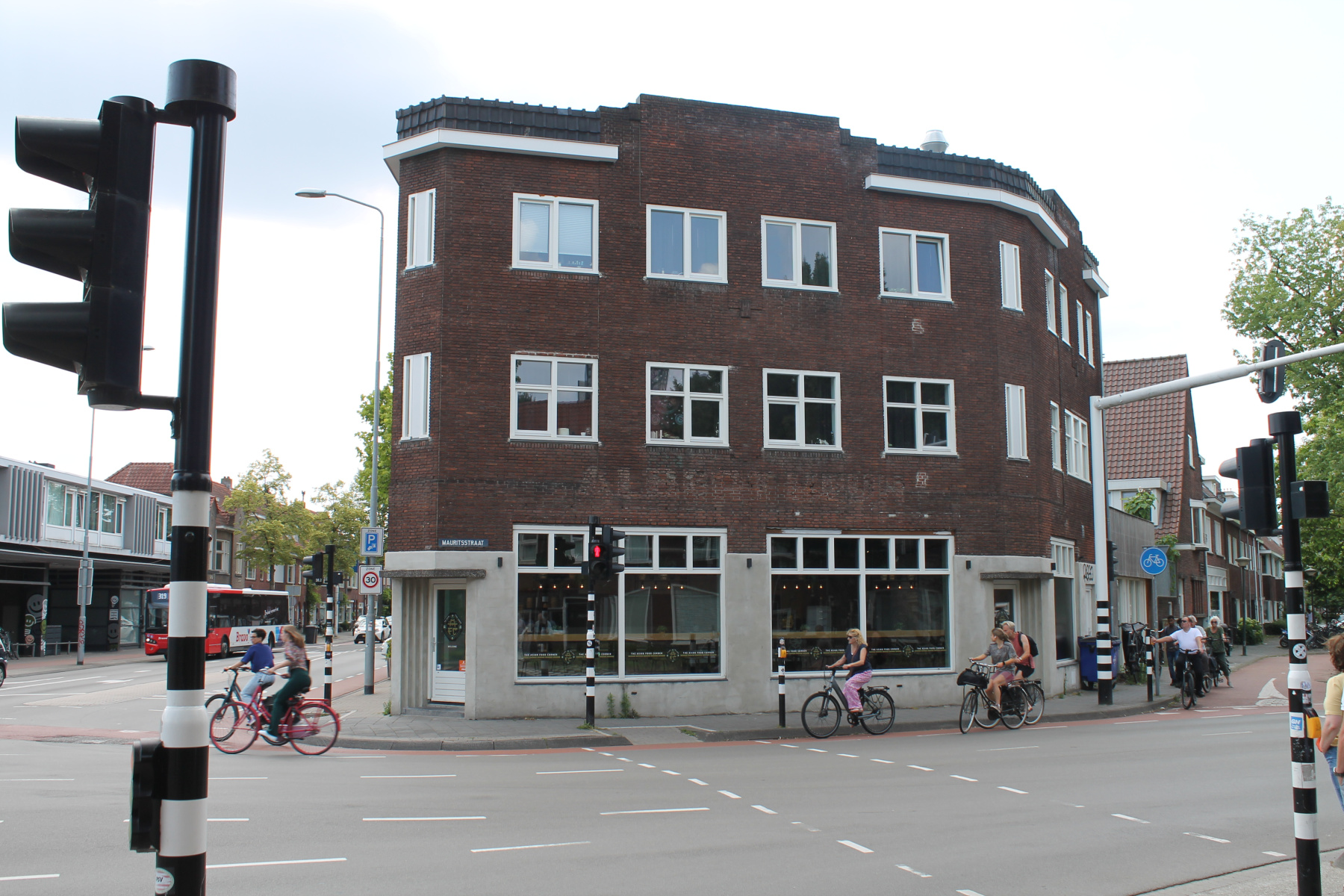 Asian Food Corner Eindhoven (Centrum)