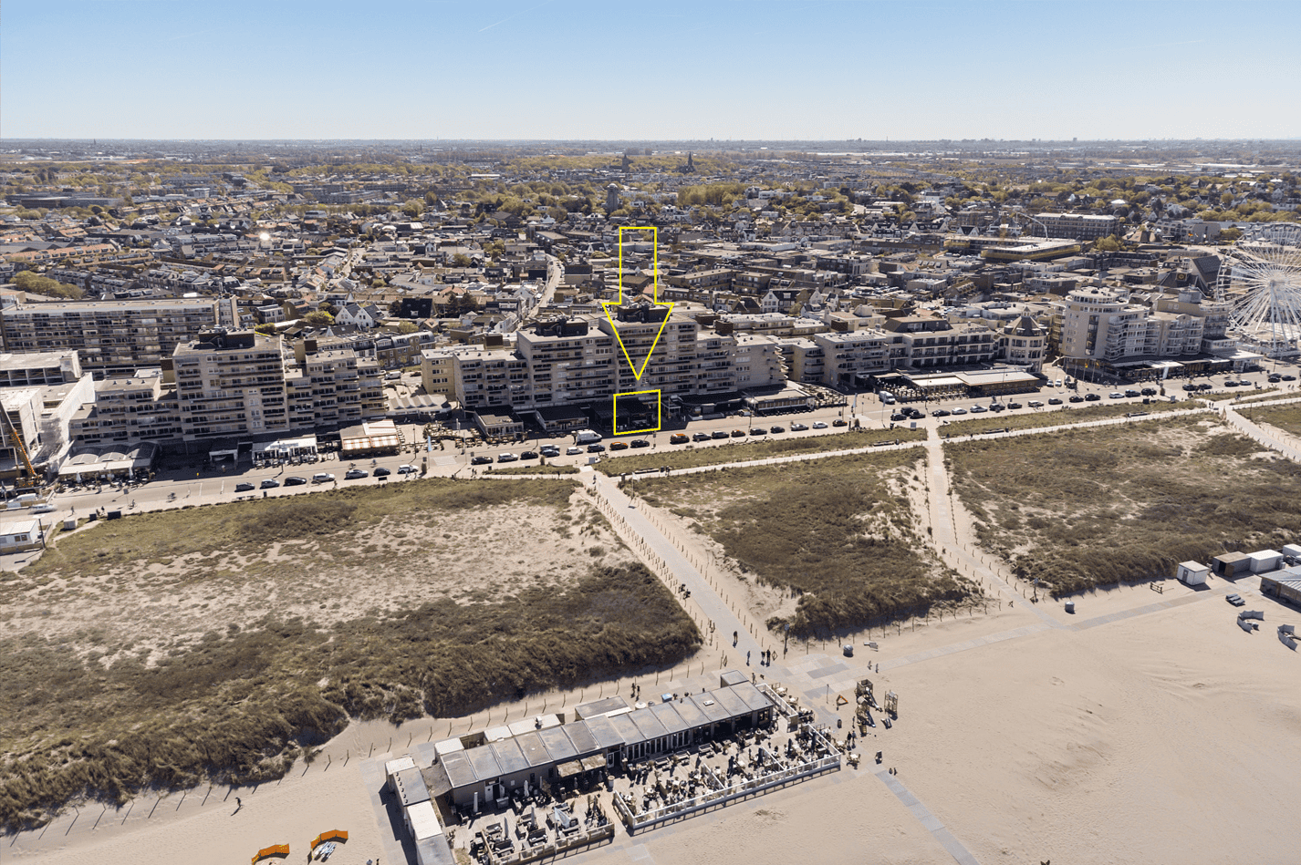 Horecaruimte aan de boulevard van Noordwijk aan Zee