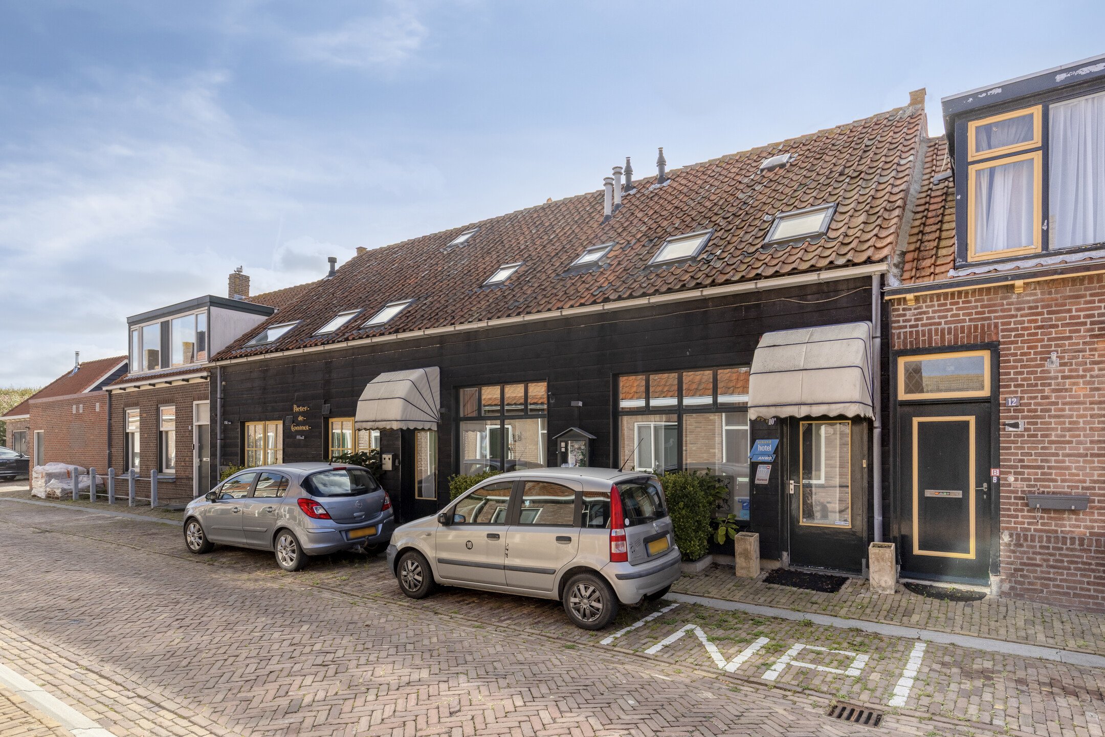 Hotel in Westkapelle te koop
